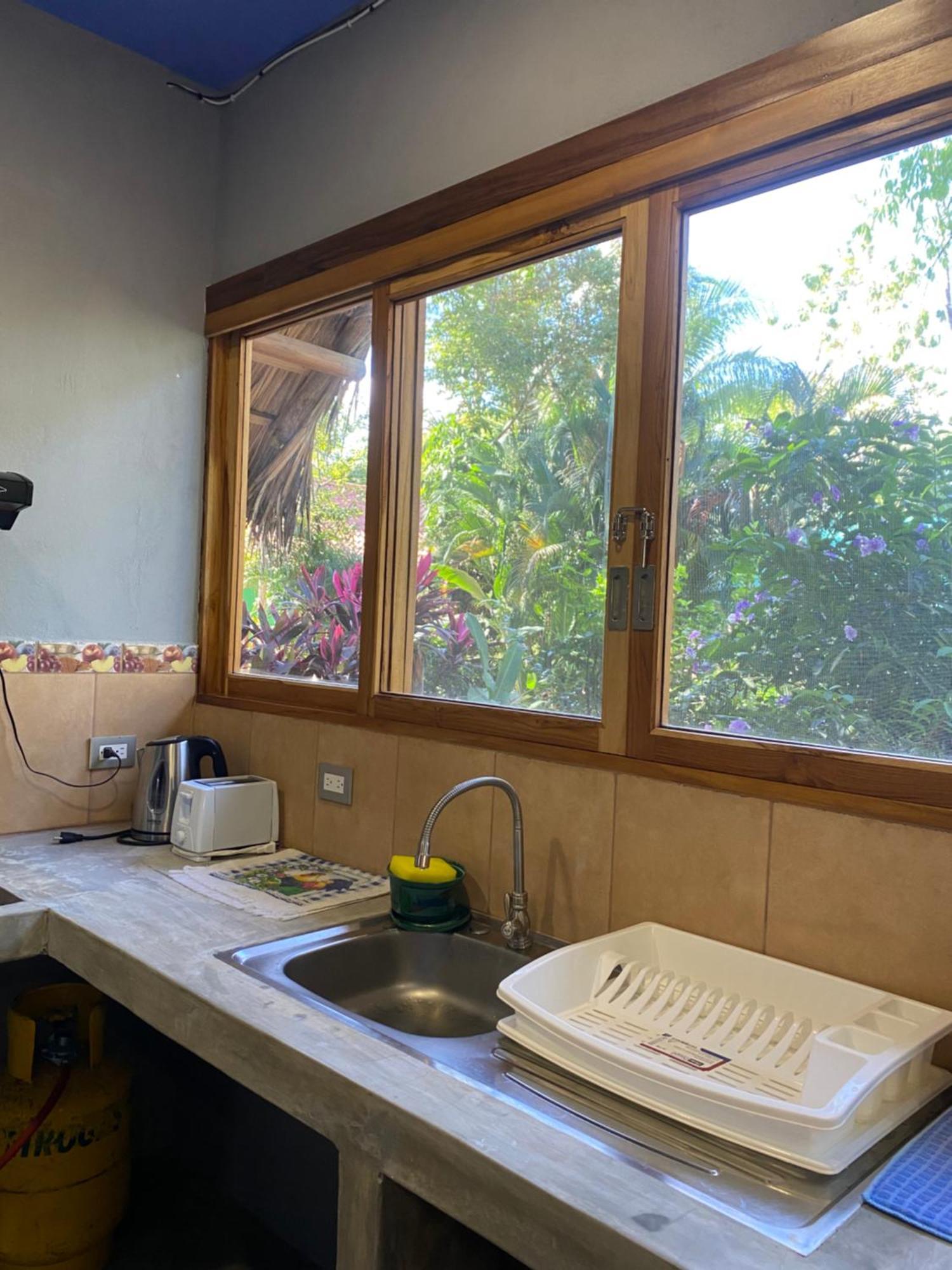 Jazlyn Lodge & Tours 파케라 외부 사진