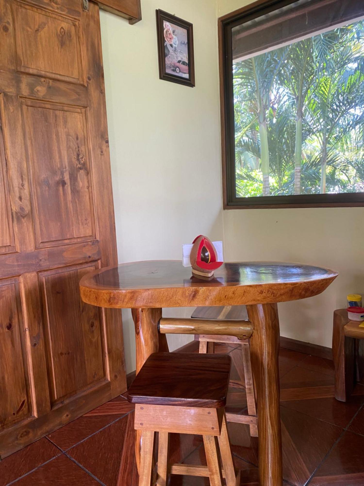Jazlyn Lodge & Tours 파케라 외부 사진